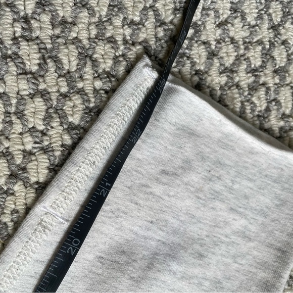 Lululemon Heathered Grey Cotton Crop Leggings Wunder Under Sz 6 - Picture 8 of 9